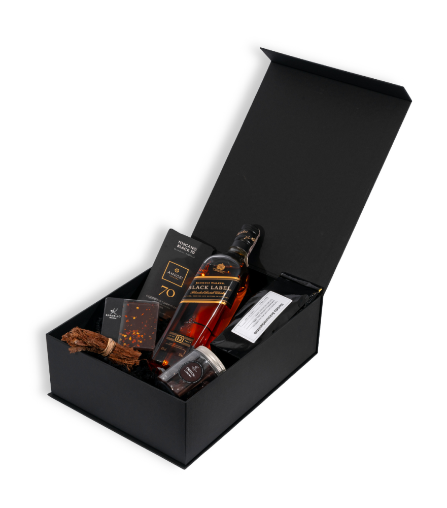 Zestaw Upominkowy – Czarne Pudełko na Magnes z Johnnie Walker Black 12 YO i Luksusowymi Słodyczami